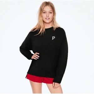 NIP. ROUND NECK SWEATER LARGE